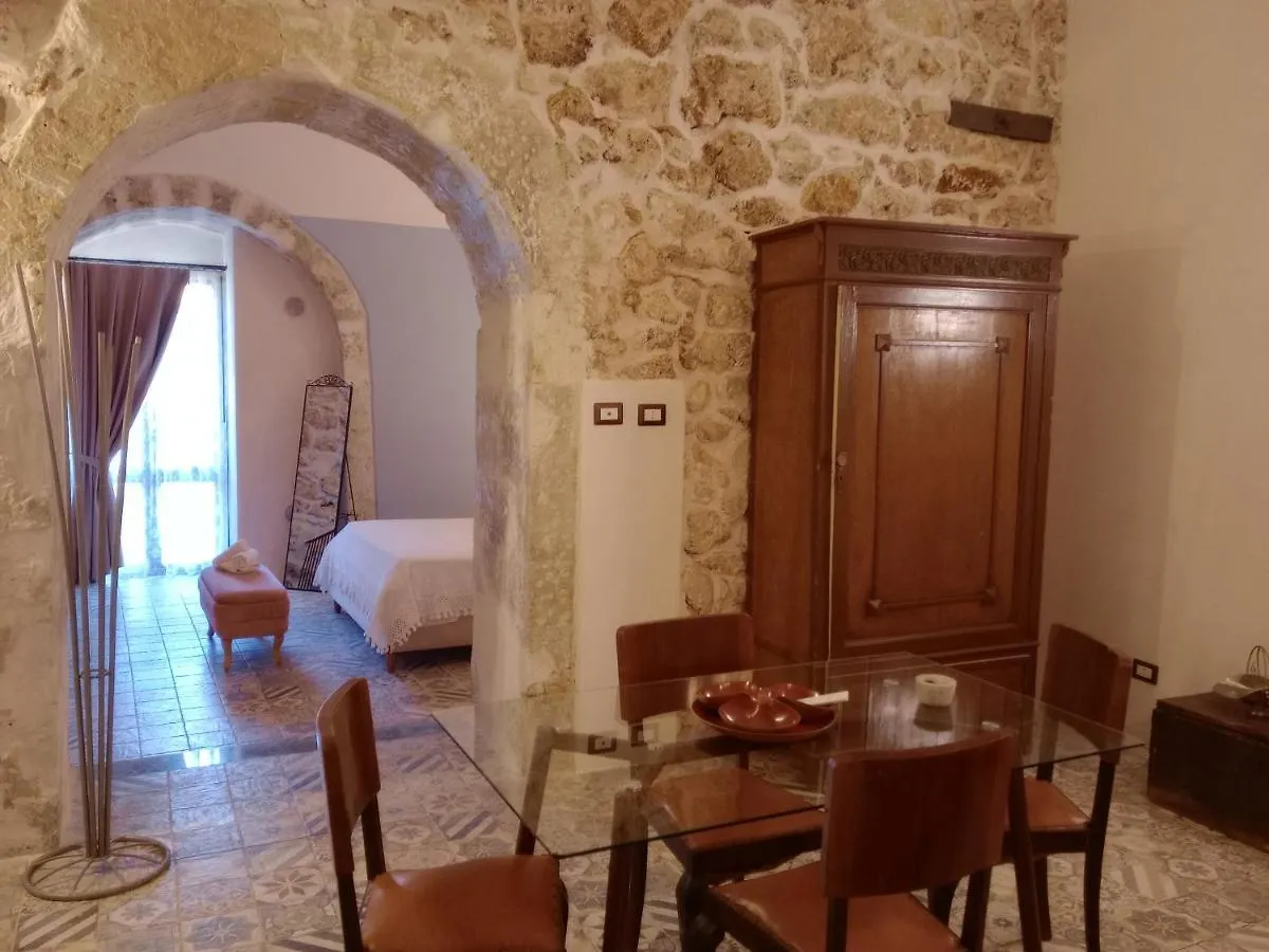 Suite Vaniglia Noto Apartment